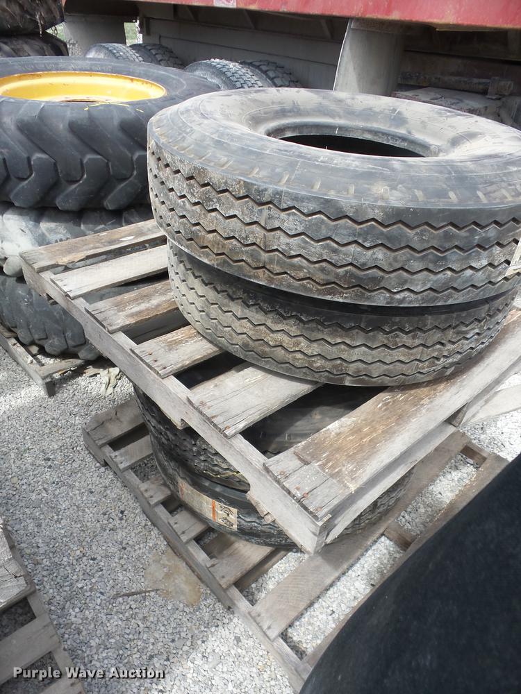 image for item AY9545 (4) Michelin 10.00R15 tires