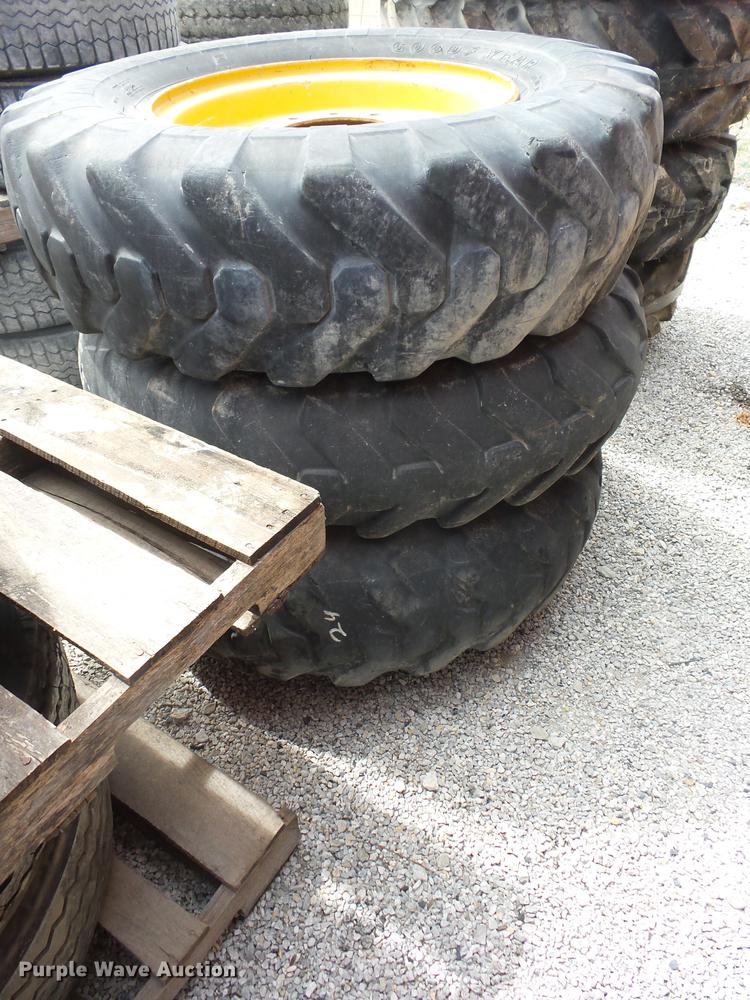 image for item AY9546 (3) Goodyear SGG-2A 13.00-24TG tires and wheels