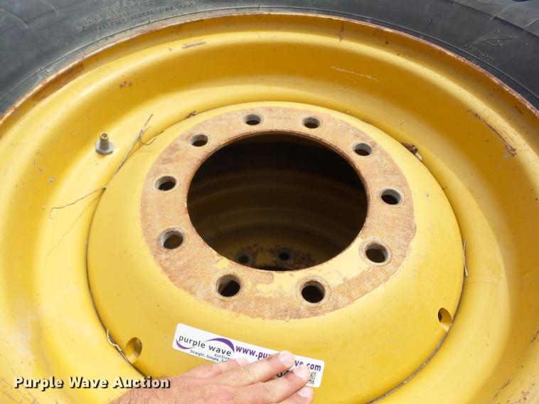 image for item AY9546 (3) Goodyear SGG-2A 13.00-24TG tires and wheels