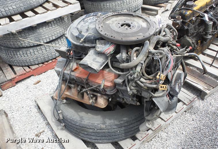 image for item AY9548 Chevrolet 454 C.I.D. eight cylinder gas engine