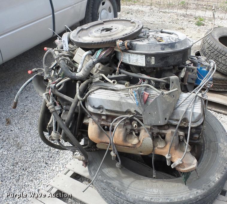 image for item AY9548 Chevrolet 454 C.I.D. eight cylinder gas engine