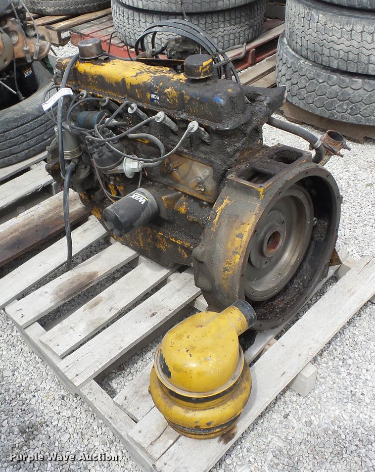 image for item AY9549 Ford six cylinder gas engine