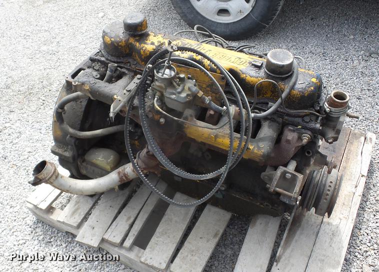 image for item AY9549 Ford six cylinder gas engine