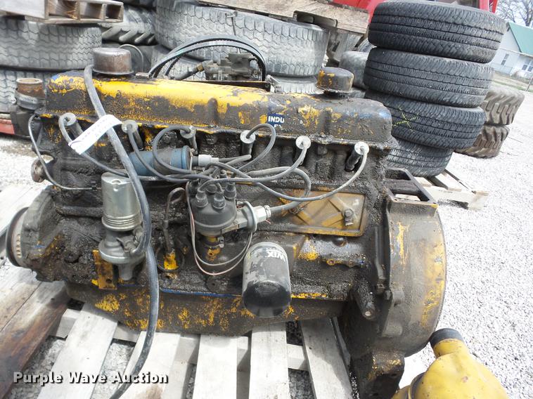 image for item AY9549 Ford six cylinder gas engine