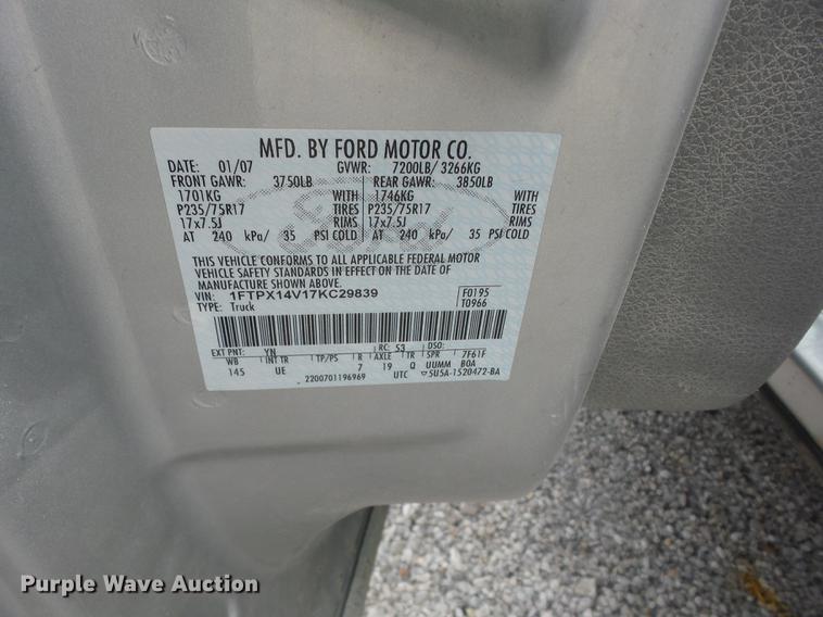 image for item AY9550 2007 Ford F150 SuperCab pickup truck