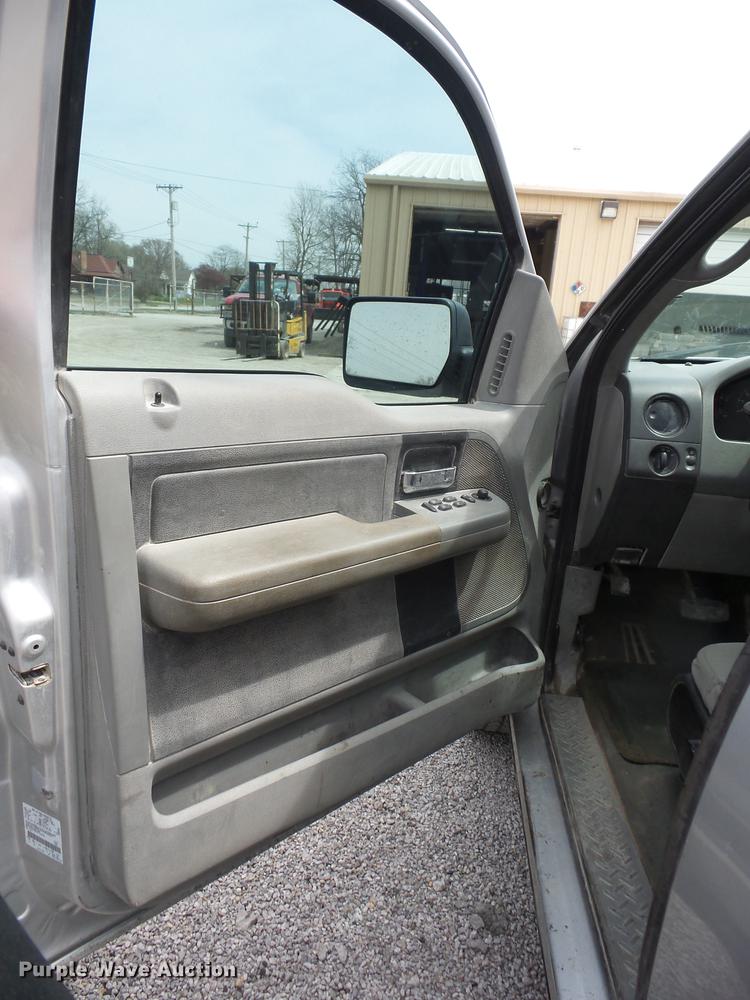 image for item AY9550 2007 Ford F150 SuperCab pickup truck