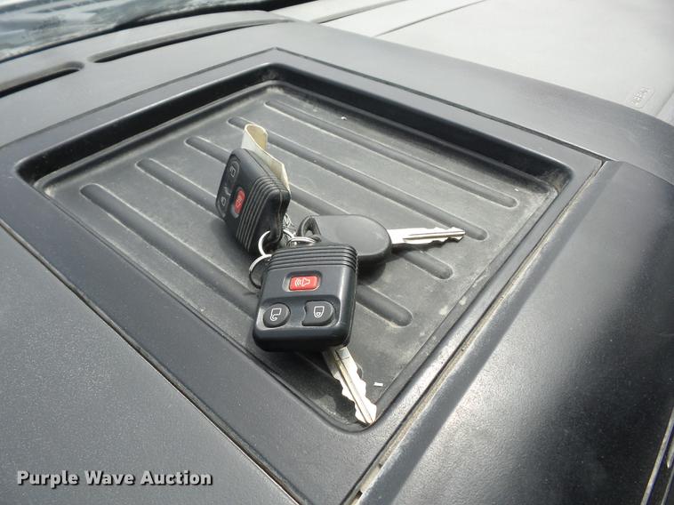 image for item AY9550 2007 Ford F150 SuperCab pickup truck