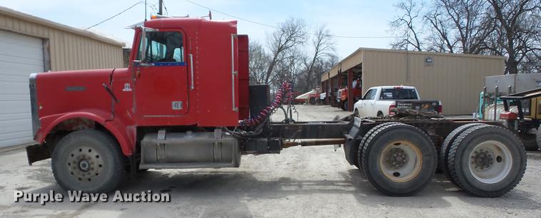 image for item AY9551 1987 Freightliner FLC semi truck