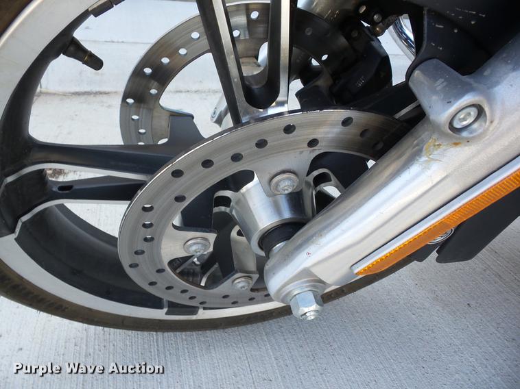 image for item AY9552 2016 Harley Davidson FLHXS Street Glide Special motorcycle