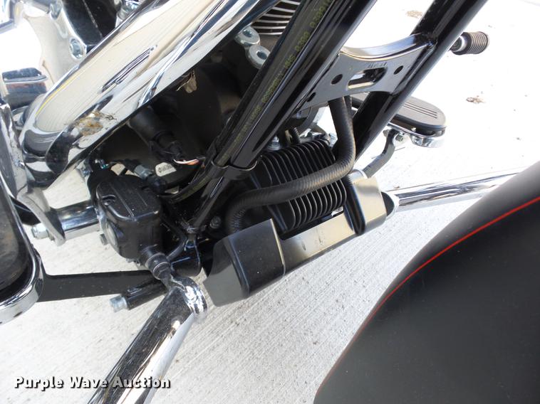 image for item AY9552 2016 Harley Davidson FLHXS Street Glide Special motorcycle