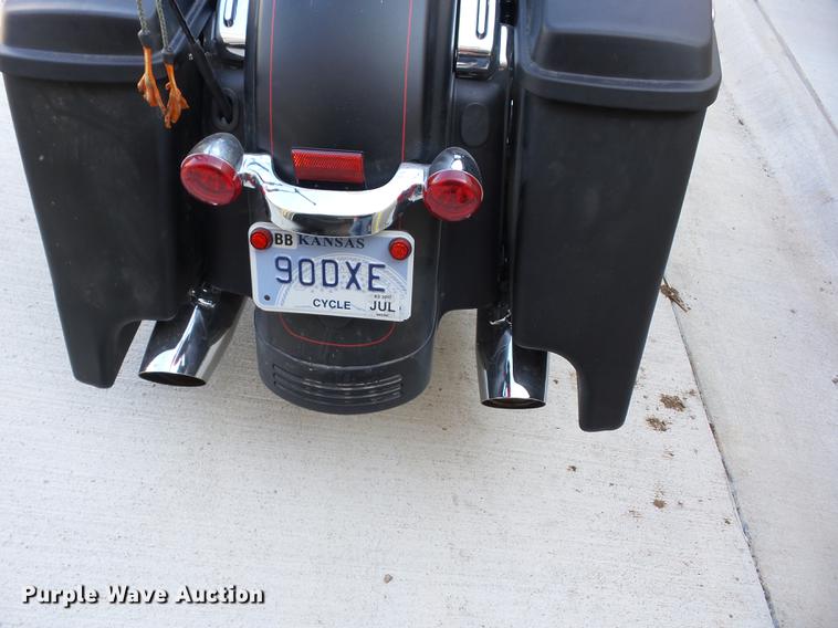 image for item AY9552 2016 Harley Davidson FLHXS Street Glide Special motorcycle