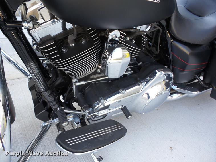 image for item AY9552 2016 Harley Davidson FLHXS Street Glide Special motorcycle