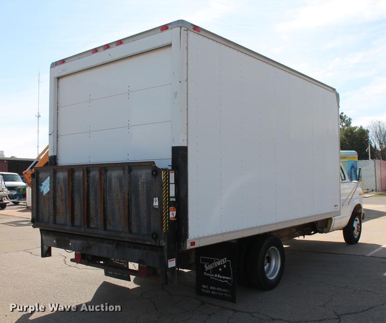 image for item DB5175 1990 Ford Econoline E350 box truck