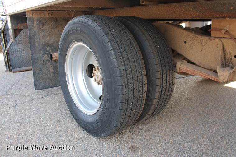 image for item DB5175 1990 Ford Econoline E350 box truck