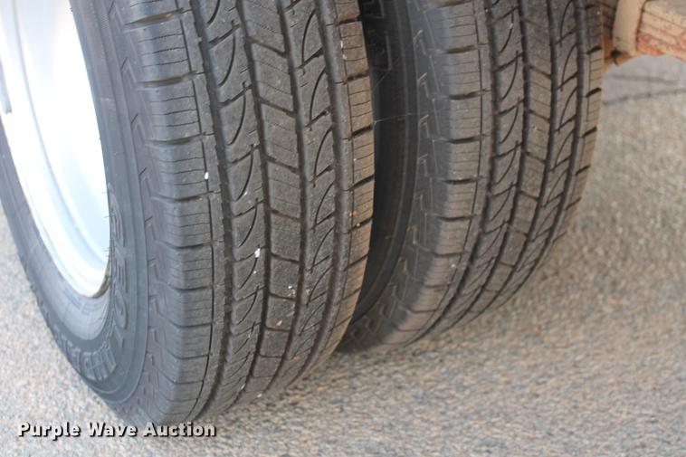 image for item DB5175 1990 Ford Econoline E350 box truck