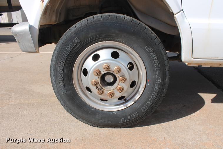 image for item DB5175 1990 Ford Econoline E350 box truck