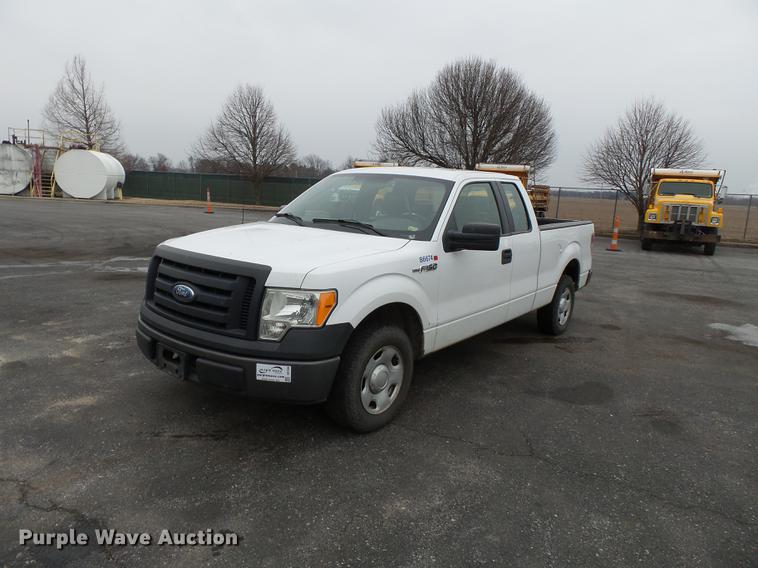 image for item DB7230 2009 Ford F150 SuperCab pickup truck