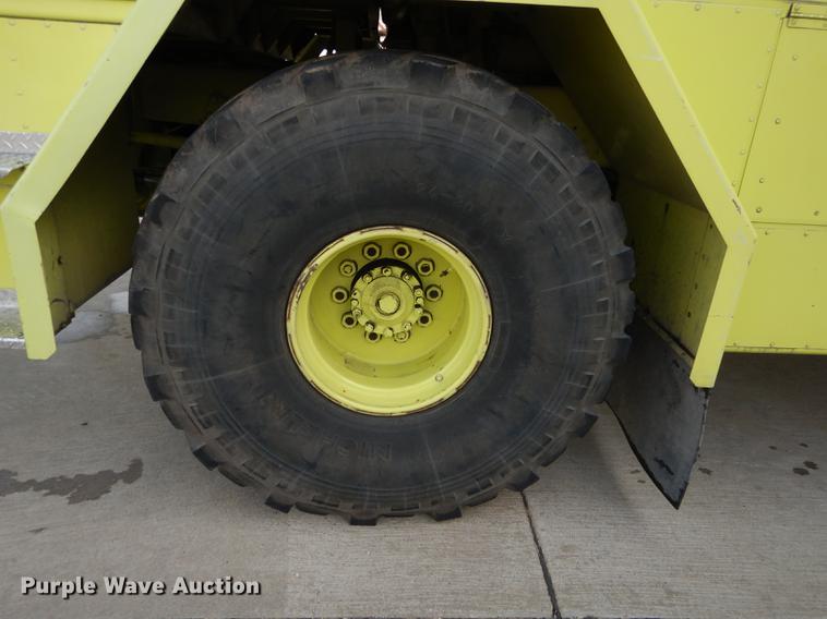 image for item DC0393 1980 Oshkosh ARFF fire truck