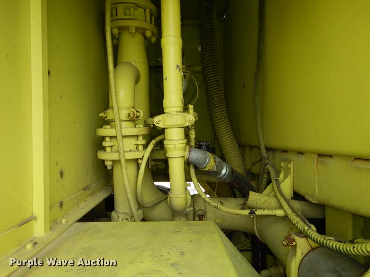 image for item DC0393 1980 Oshkosh ARFF fire truck