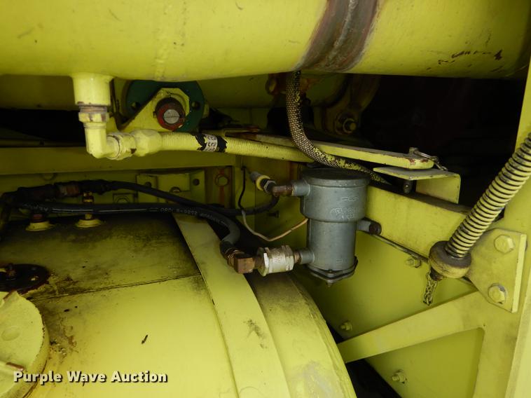 image for item DC0393 1980 Oshkosh ARFF fire truck