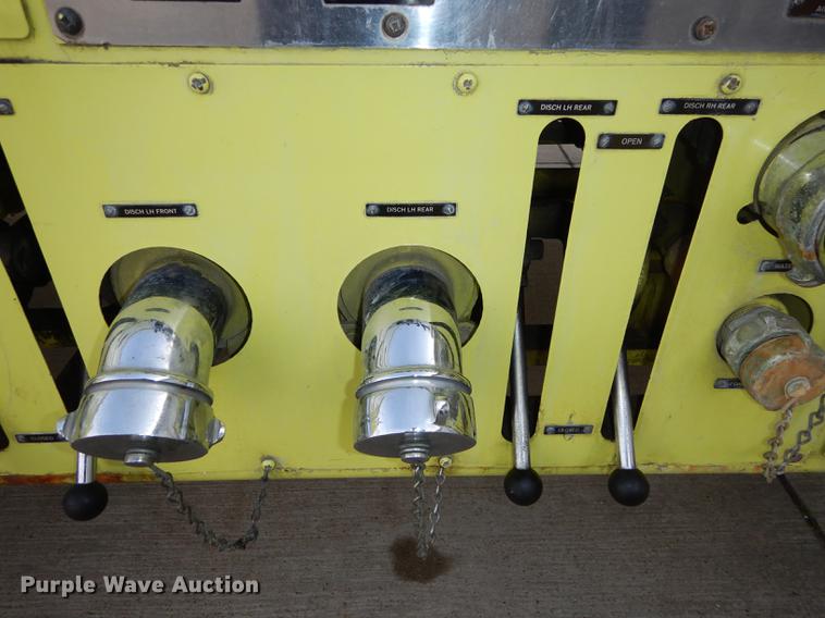 image for item DC0393 1980 Oshkosh ARFF fire truck