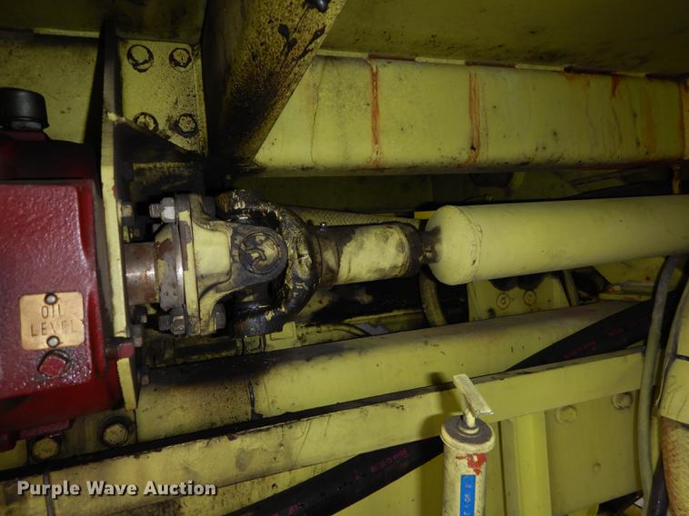 image for item DC0393 1980 Oshkosh ARFF fire truck