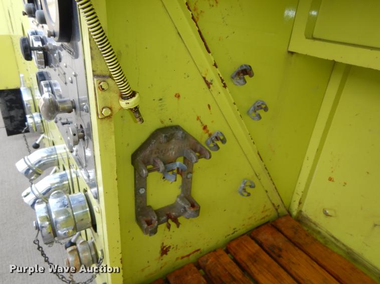 image for item DC0393 1980 Oshkosh ARFF fire truck