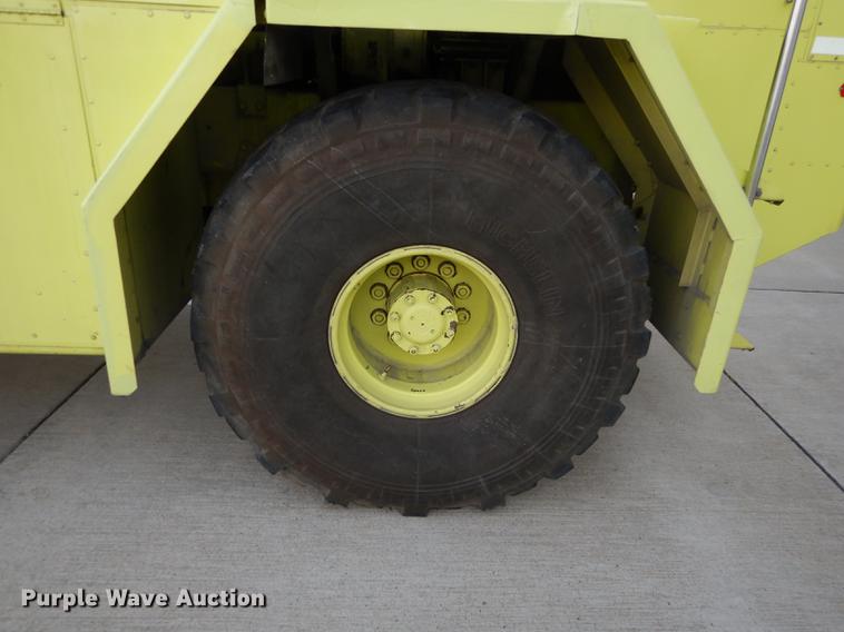 image for item DC0393 1980 Oshkosh ARFF fire truck