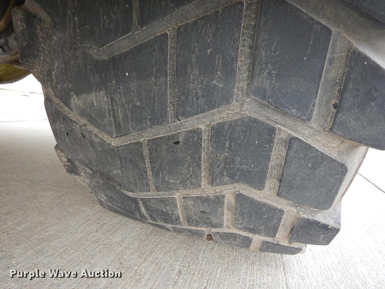 image for item DC0393 1980 Oshkosh ARFF fire truck