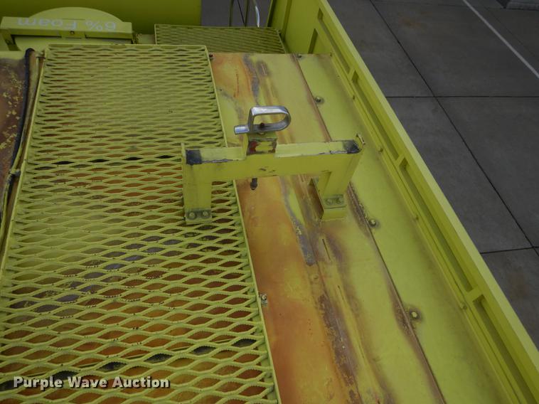 image for item DC0393 1980 Oshkosh ARFF fire truck