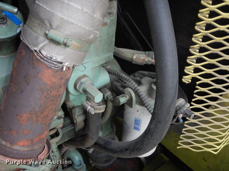 image for item DC0393 1980 Oshkosh ARFF fire truck