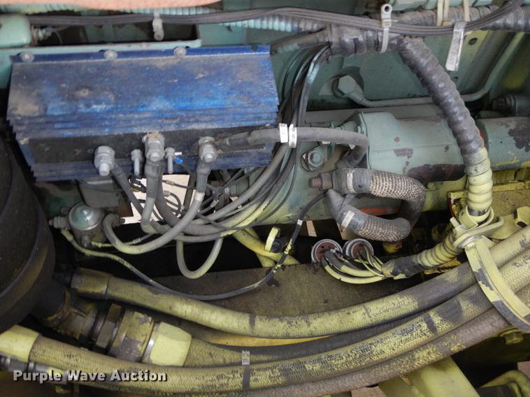 image for item DC0393 1980 Oshkosh ARFF fire truck