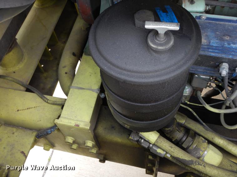 image for item DC0393 1980 Oshkosh ARFF fire truck