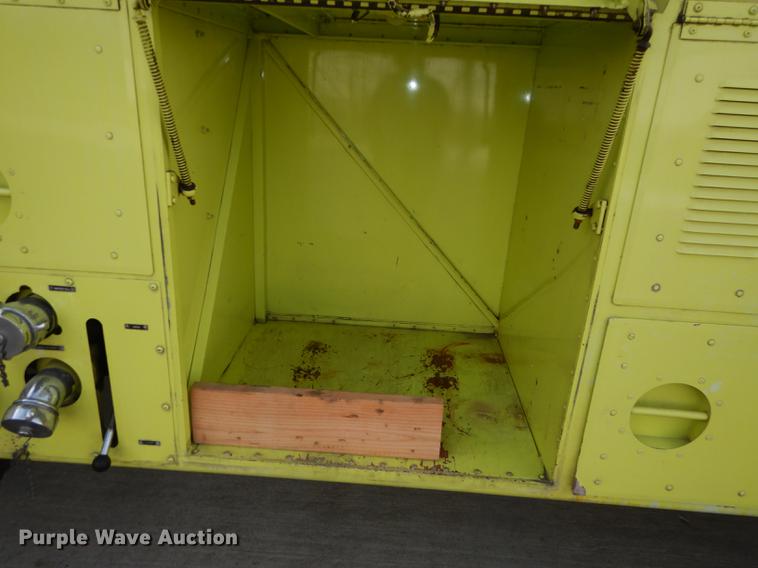 image for item DC0393 1980 Oshkosh ARFF fire truck