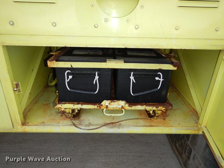 image for item DC0393 1980 Oshkosh ARFF fire truck