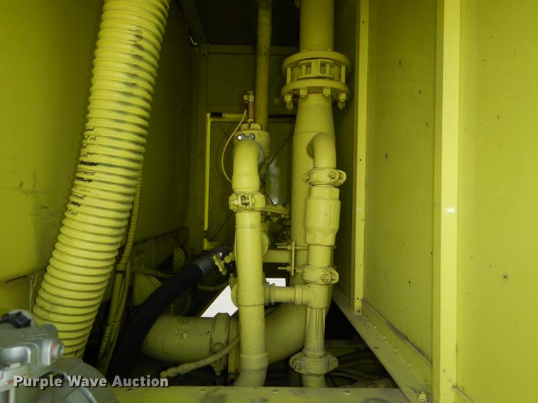 image for item DC0393 1980 Oshkosh ARFF fire truck