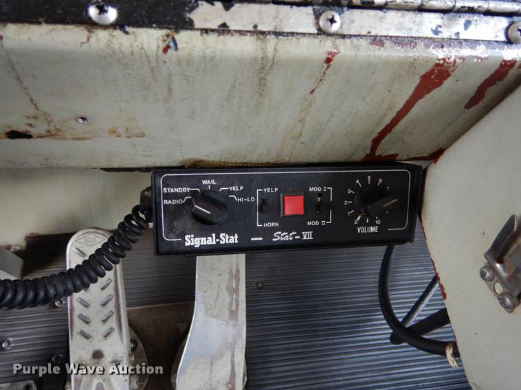 image for item DC0393 1980 Oshkosh ARFF fire truck