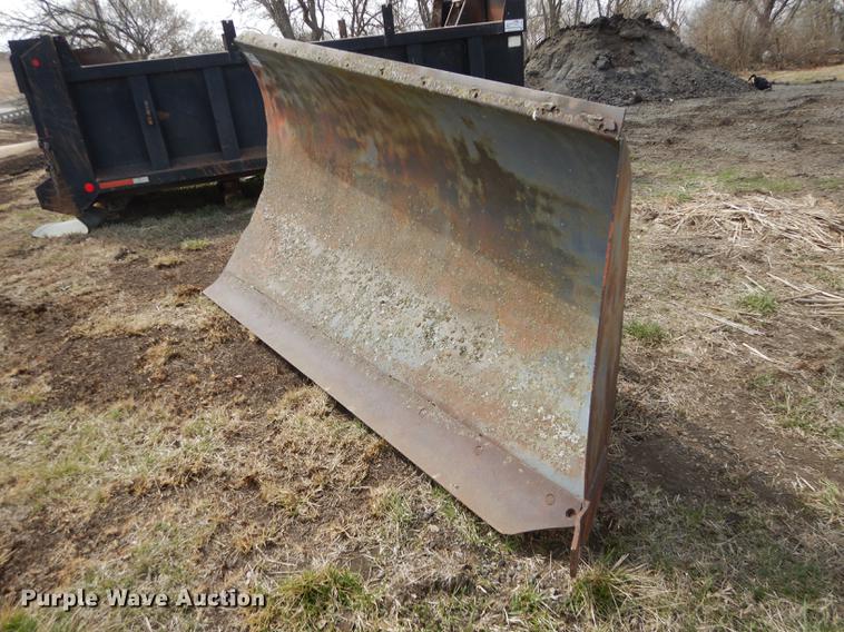 image for item DC0429 One-way slant snow plow