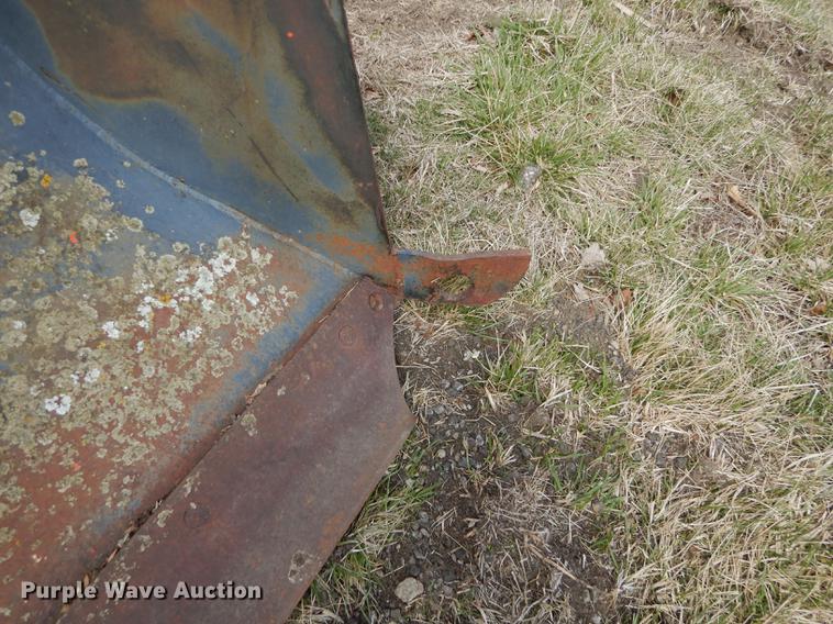 image for item DC0429 One-way slant snow plow