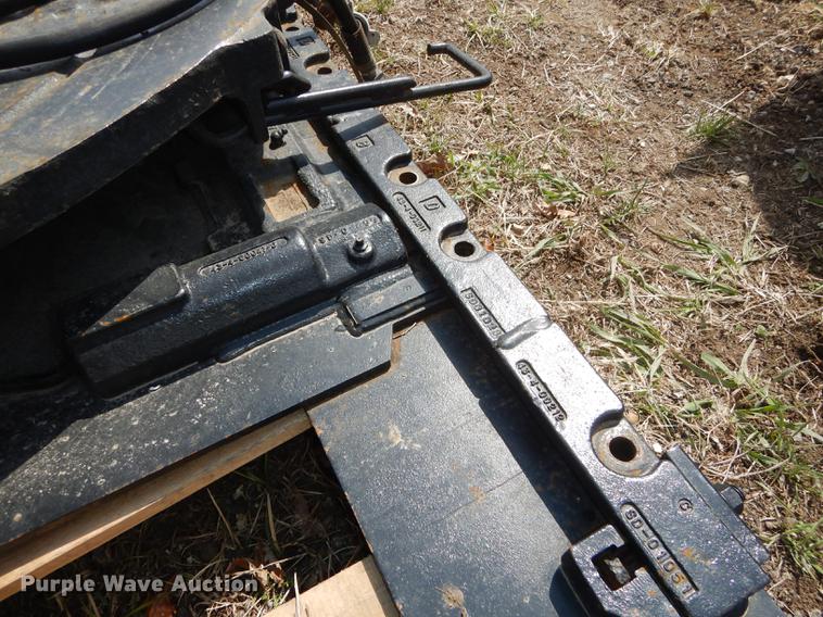 image for item DC0431 Holland air operated sliding fifth wheel plate