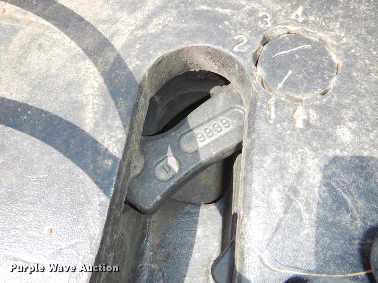 image for item DC0431 Holland air operated sliding fifth wheel plate