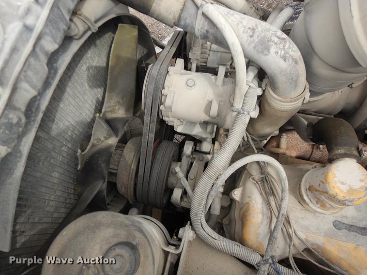 image for item DC0432 1987 Freightliner FLC Classic semi truck