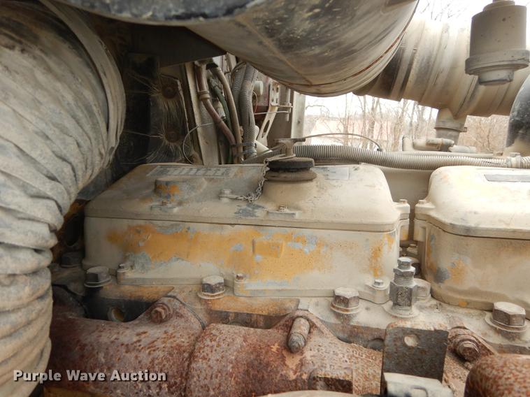 image for item DC0432 1987 Freightliner FLC Classic semi truck