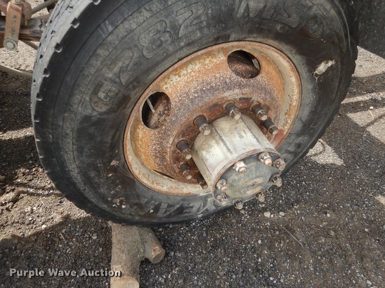 image for item DC0432 1987 Freightliner FLC Classic semi truck