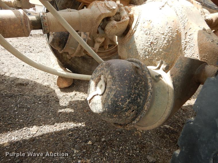 image for item DC0432 1987 Freightliner FLC Classic semi truck