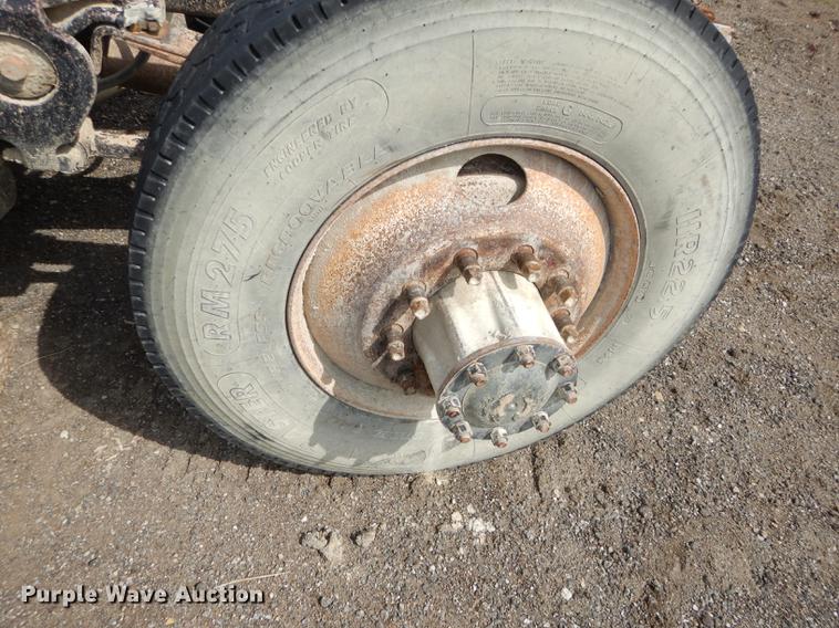 image for item DC0432 1987 Freightliner FLC Classic semi truck