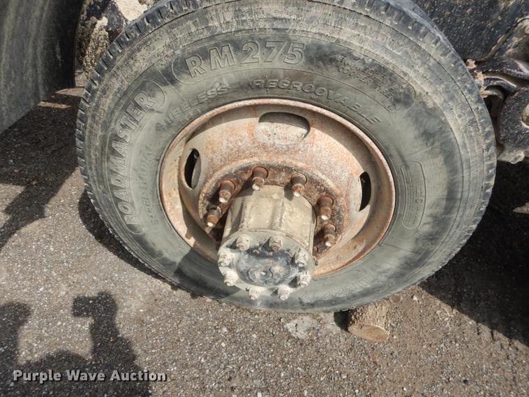 image for item DC0432 1987 Freightliner FLC Classic semi truck