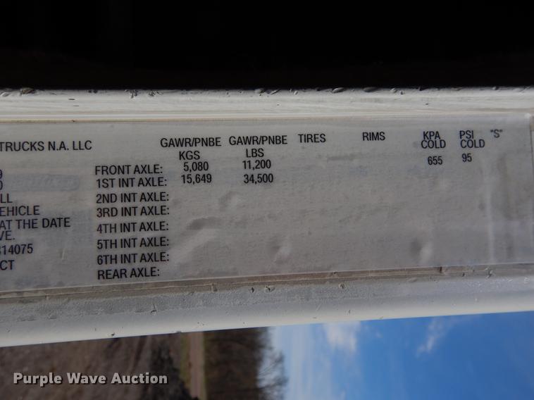 image for item DC0432 1987 Freightliner FLC Classic semi truck