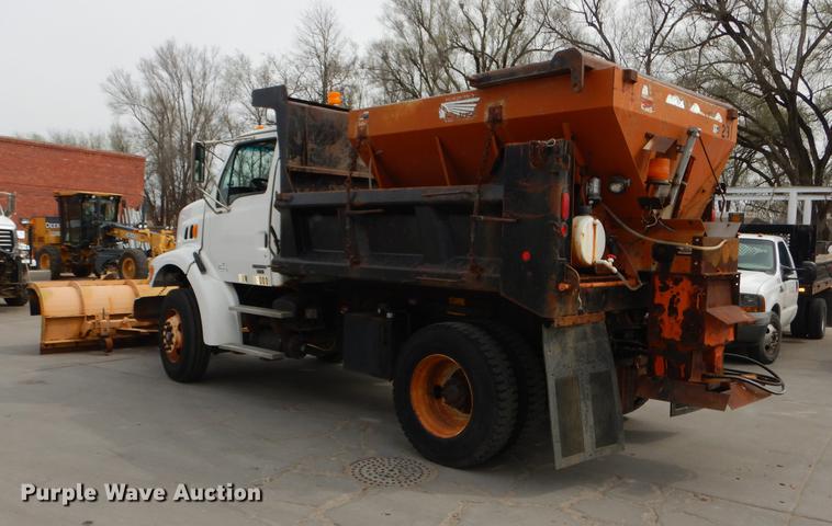 image for item DC0450 2005 Sterling L7500 dump truck