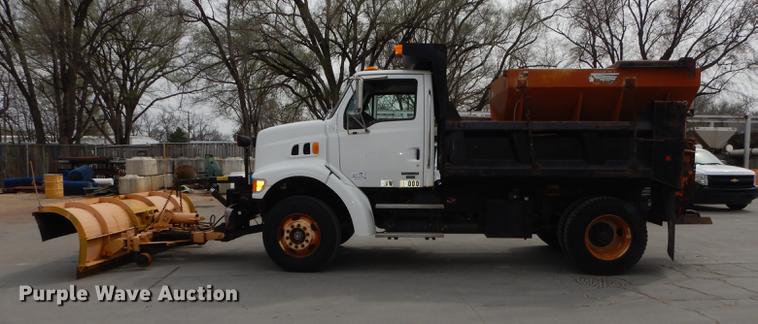image for item DC0450 2005 Sterling L7500 dump truck